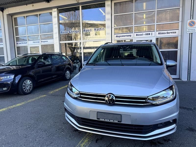 Gebraucht VW Touran Comfortline 150 PS (110 kW) 2024 Van / Kleinbus