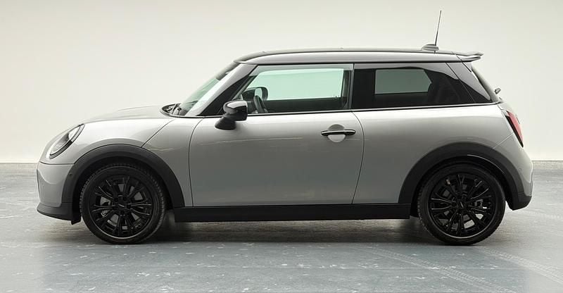 Gebraucht Mini Cooper S 204 PS (150 kW) 2024 Grau Kleinwagen