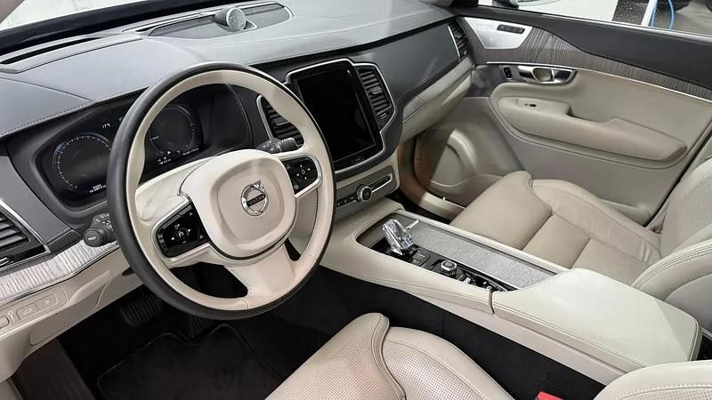 Gebraucht Volvo XC90 Inscription 390 PS (286 kW) 2025 Beige SUV