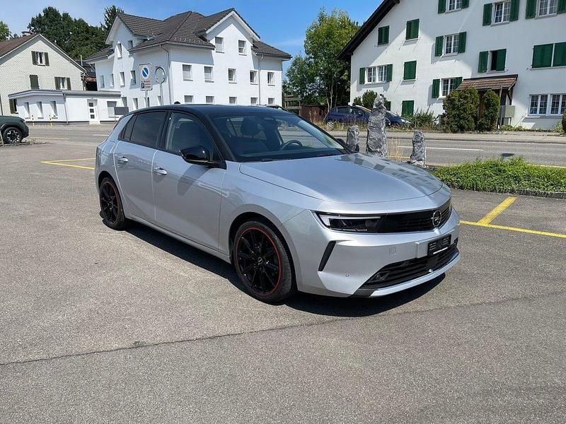 Gebraucht Opel Astra 130 PS (95 kW) 2023 Limousine