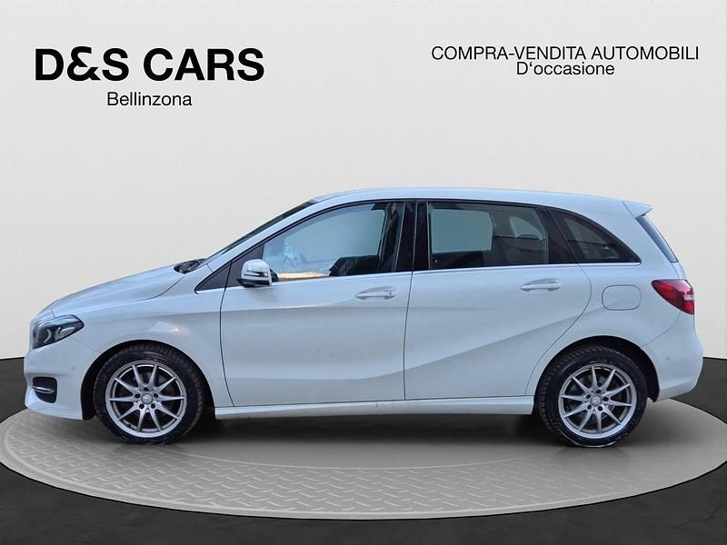 Gebraucht Mercedes B200 Urban 136 PS (100 kW) 2015 Van / Kleinbus