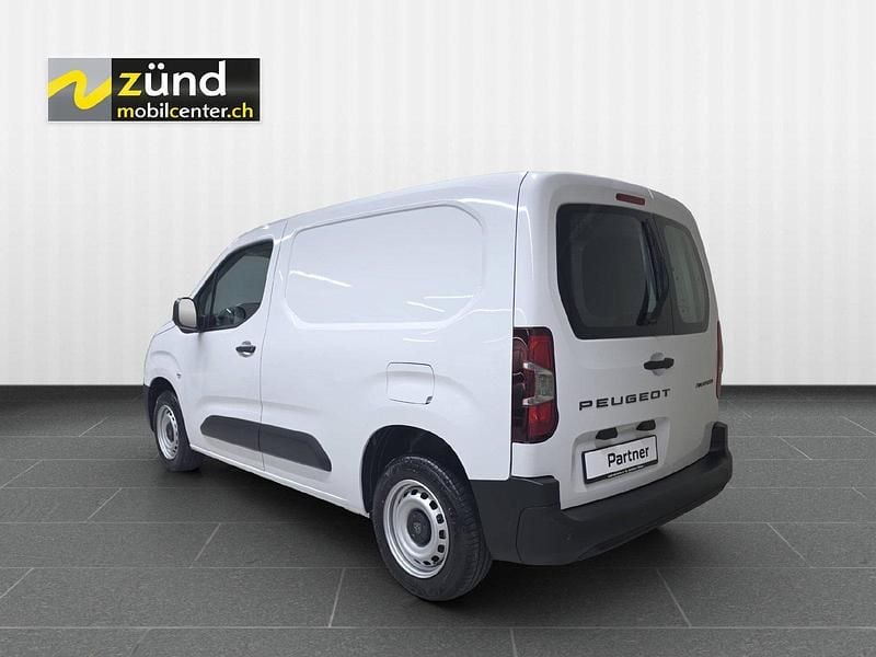 Neu Peugeot Partner S 102 PS (75 kW) 2025 Van / Kleinbus