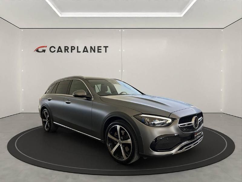 Gebraucht Mercedes C220 Avantgarde 223 PS (164 kW) 2022 Kombi