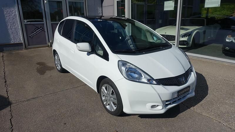 Gebraucht 2014 Honda Jazz Elegance Kleinwagen | CHF 12’900 (Teuer) - Bild 1/4