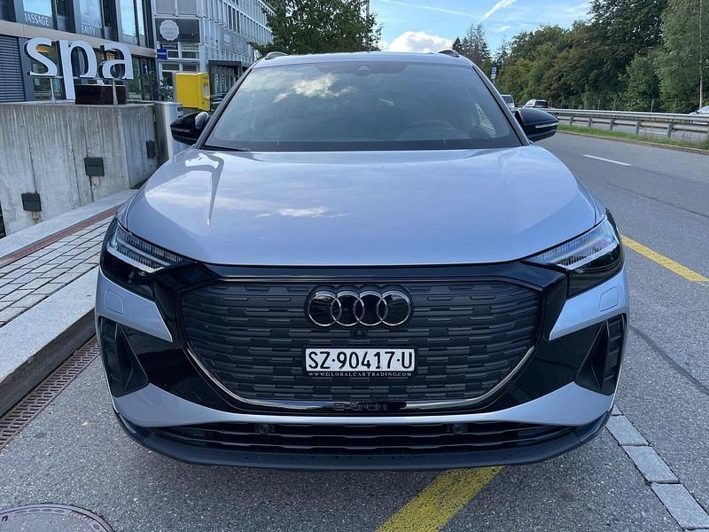 Neu Audi Q4 e-tron Comfort 125 kW (170 PS) 2026 SUV