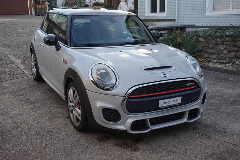 Gebraucht 2015 Mini John Cooper Works Kleinwagen | CHF 13’400 - Bild 1/4