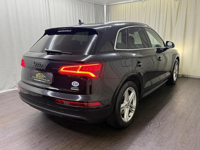 Gebraucht Audi Q5 Sport 190 PS (139 kW) 2018 Schwarz SUV