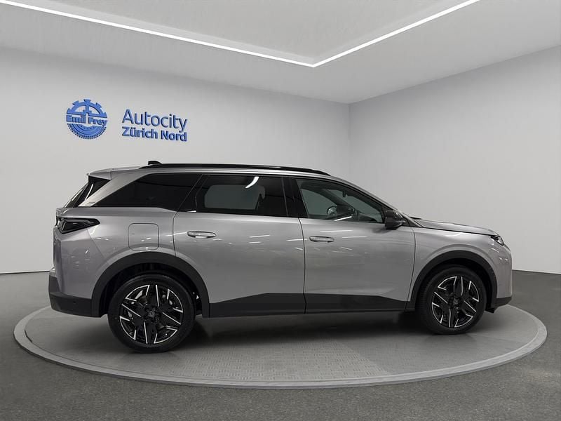 Neu Peugeot 5008 Allure Premium 145 PS (106 kW) 2025 Grau SUV