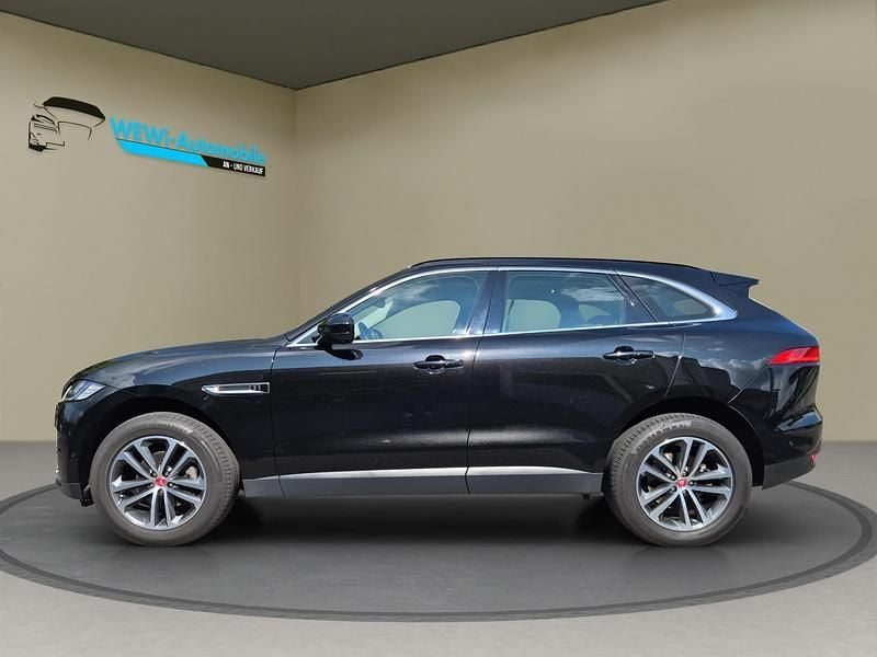 Gebraucht Jaguar F-Pace Portfolio 250 PS (183 kW) 2019 Schwarz SUV