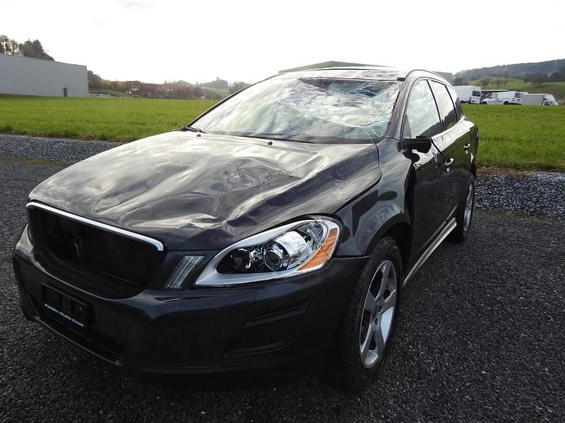 Gebraucht 2011 Volvo XC60 Kinetic SUV | CHF 2’900 - Bild 1/3