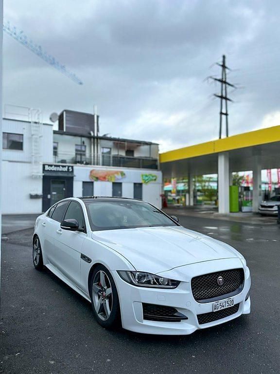 Gebraucht Jaguar XE R-Sport 250 PS (183 kW) 2017 Limousine
