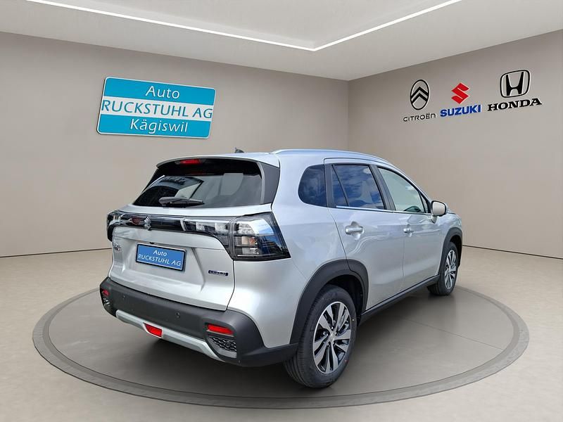 Neu Suzuki SX4 S-Cross 110 PS (80 kW) 2025 SUV