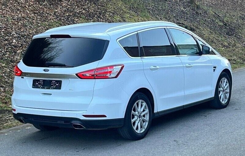 Gebraucht Ford S-MAX Titanium 180 PS (132 kW) 2016 Van / Kleinbus
