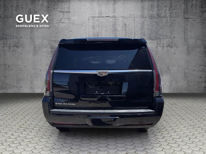 Gebraucht Cadillac Escalade 426 PS (313 kW) 2016 Schwarz SUV