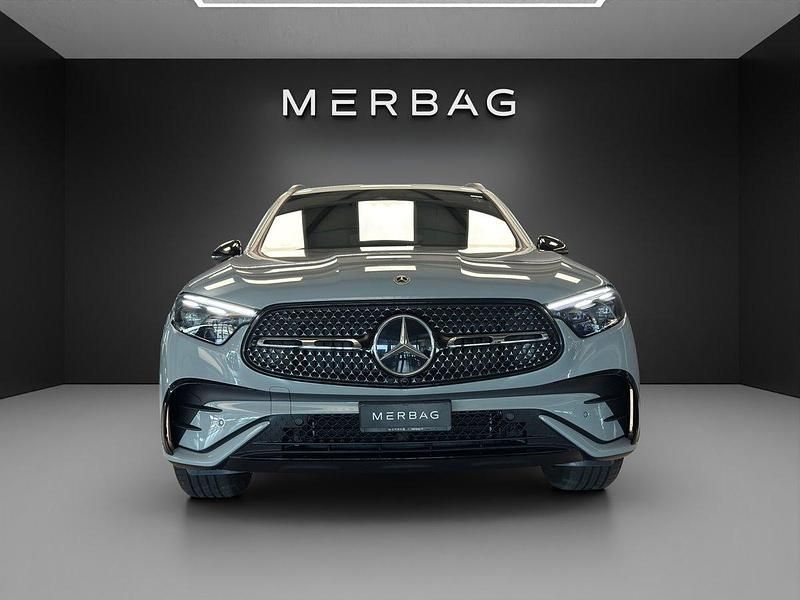 Gebraucht Mercedes GLC300e 269 PS (197 kW) 2025 SUV