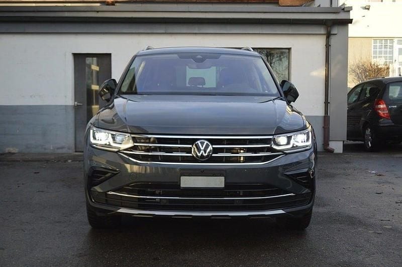 Gebraucht VW Tiguan Elegance 200 PS (147 kW) 2023 SUV