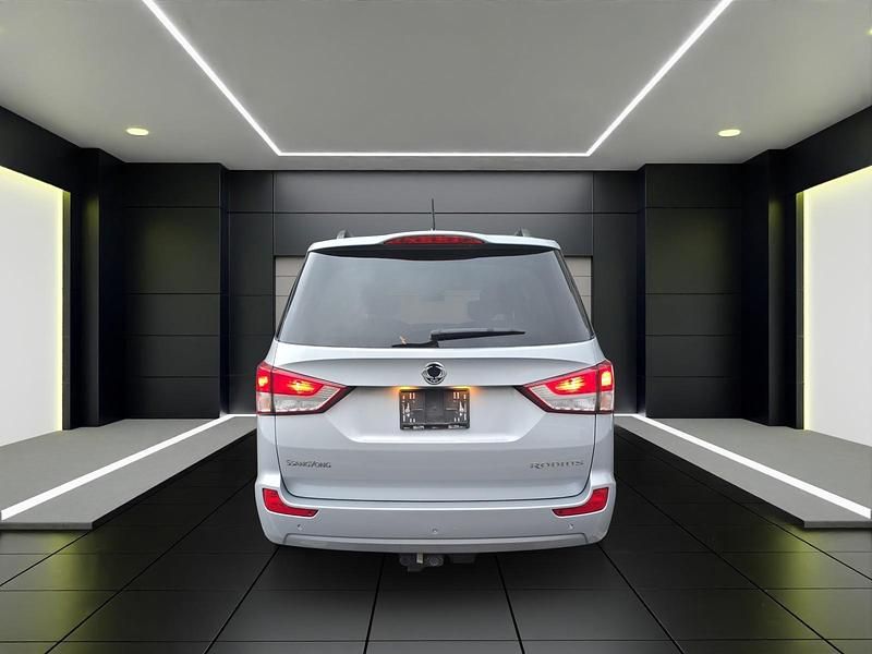 Gebraucht Ssangyong (KGM) Rodius 178 PS (130 kW) 2018 Van / Kleinbus