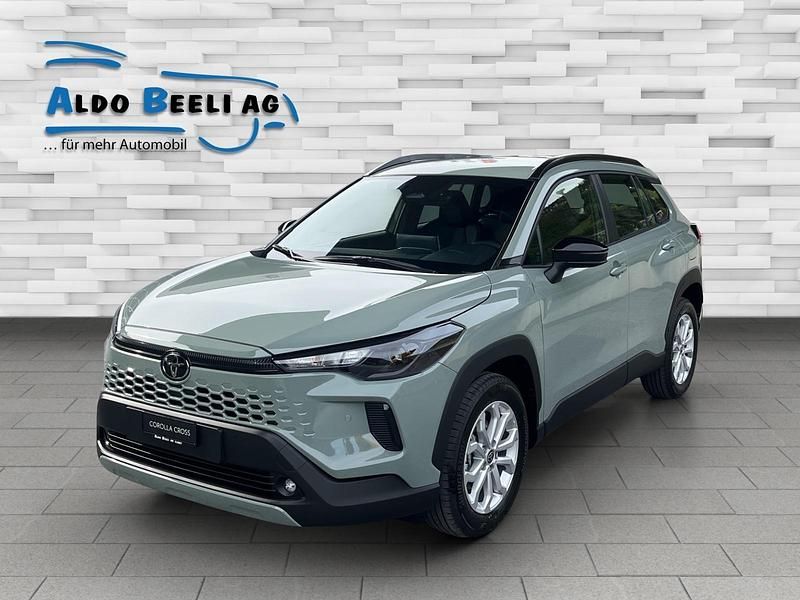 Neu Toyota Corolla Cross Comfort 179 PS (131 kW) 2025 Grün SUV
