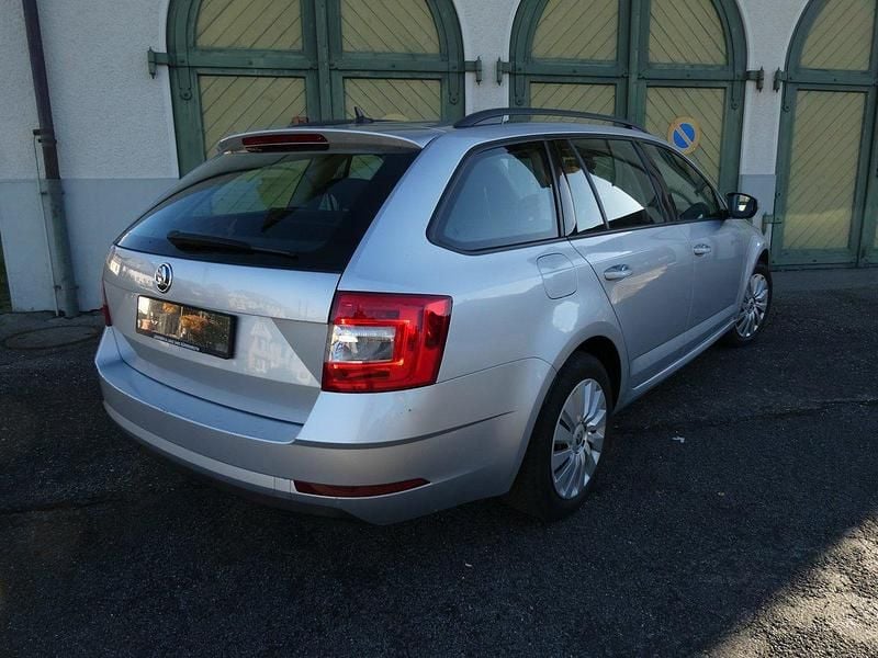 Gebraucht Skoda Octavia Ambition 184 PS (135 kW) 2018 Kombi