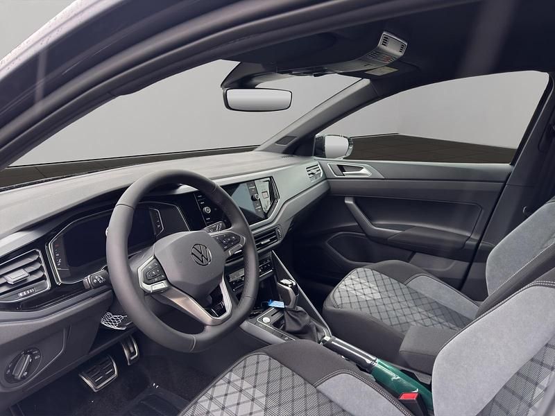 Neu VW Polo R-line 115 PS (84 kW) 2026 Grau Limousine