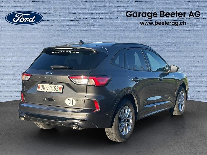 Gebraucht Ford Kuga ST-Line 152 PS (111 kW) 2023 Schwarz SUV