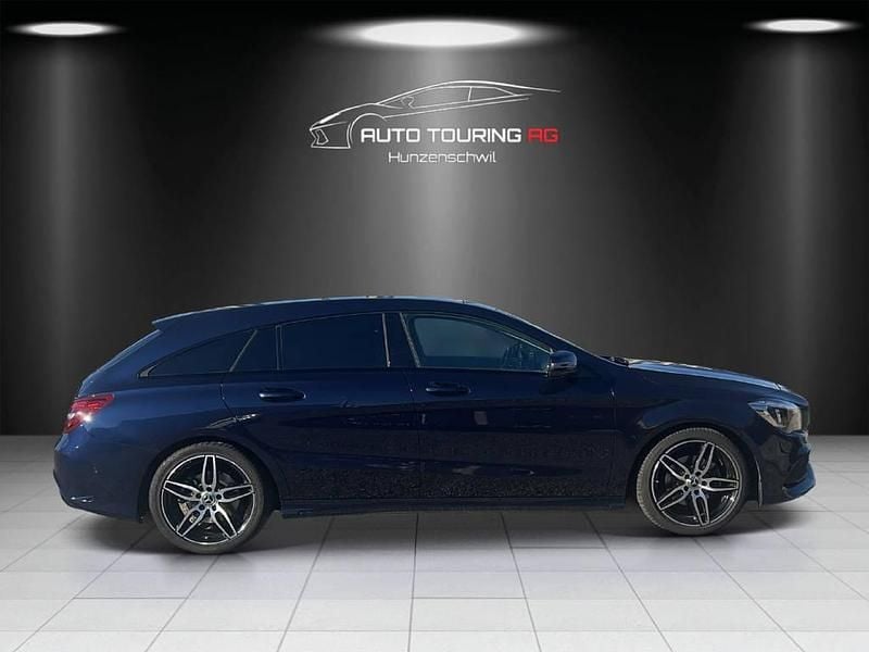 Gebraucht Mercedes CLA200 Shooting Brake AMG line 156 PS (114 kW) 2018 Blau Kombi