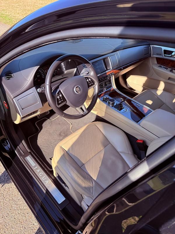 Gebraucht Jaguar XF Premium Luxury 340 PS (250 kW) 2013