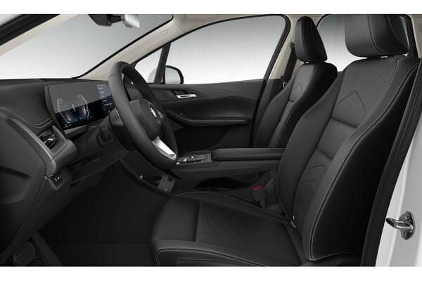 Gebraucht BMW 220 Active Tourer Luxury Line 156 PS (114 kW) 2025 Weiss Van / Kleinbus