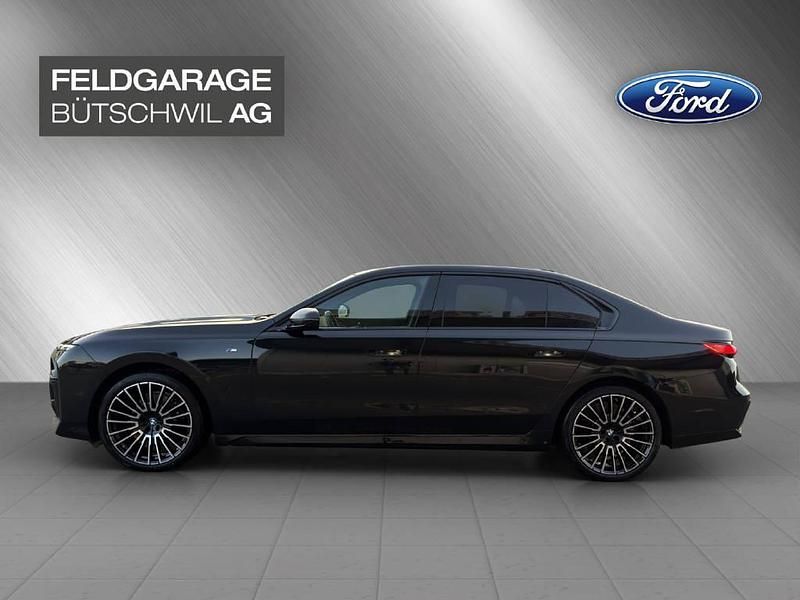 Gebraucht BMW 740 M Sport 299 PS (219 kW) 2024 Limousine