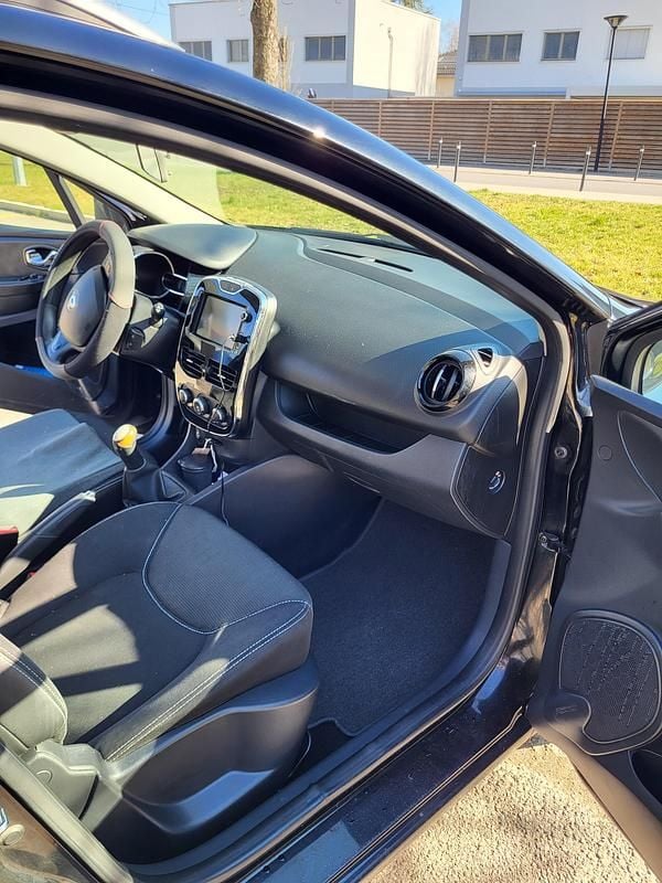 Gebraucht Renault Clio IV Expression 90 PS (66 kW) 2014