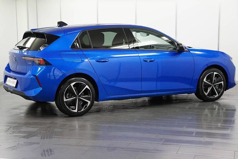 Gebraucht Opel Astra 181 PS (133 kW) 2023 Blau Limousine