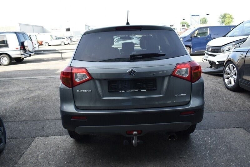 Gebraucht Suzuki Vitara 140 PS (102 kW) 2015 SUV