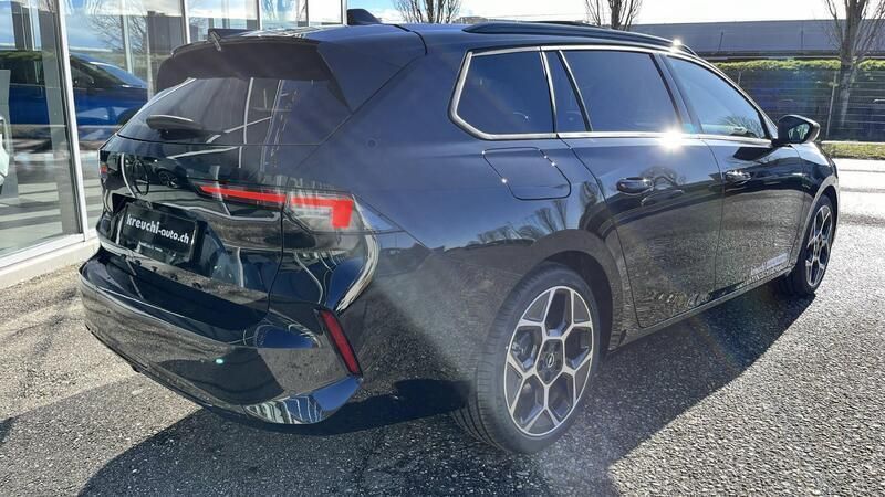 Gebraucht Opel Astra 131 PS (96 kW) 2024 Schwarz Kombi