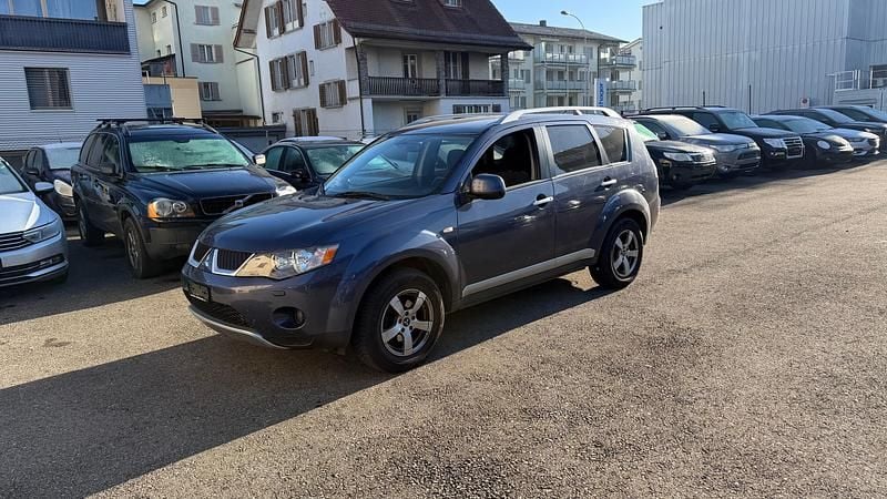 Gebraucht 2007 Mitsubishi Outlander Intense SUV | CHF 2’990 (Fairer Preis) - Bild 1/4