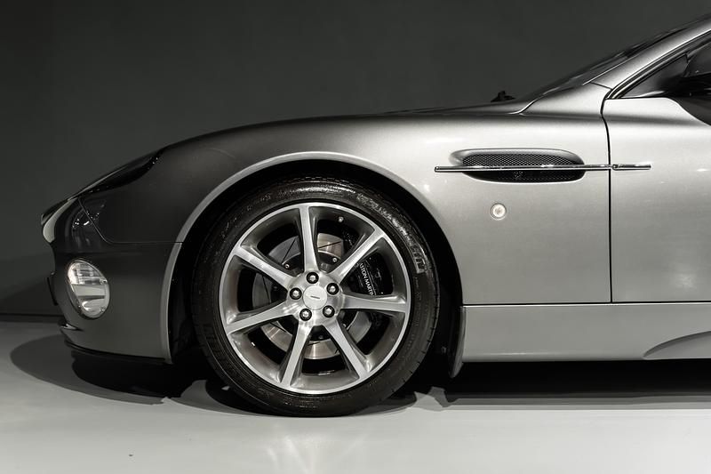 Gebraucht Aston Martin Vanquish 469 PS (344 kW) 2005 Silber Coupé