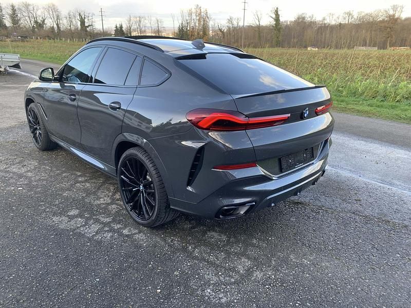 Gebraucht BMW X6 M Sport 351 PS (258 kW) 2023 SUV