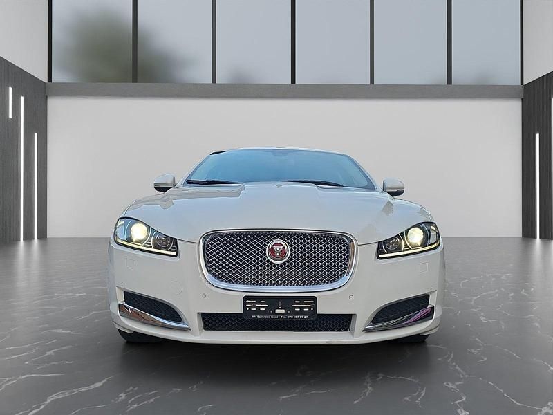 Gebraucht Jaguar XF 200 PS (147 kW) 2015 Limousine