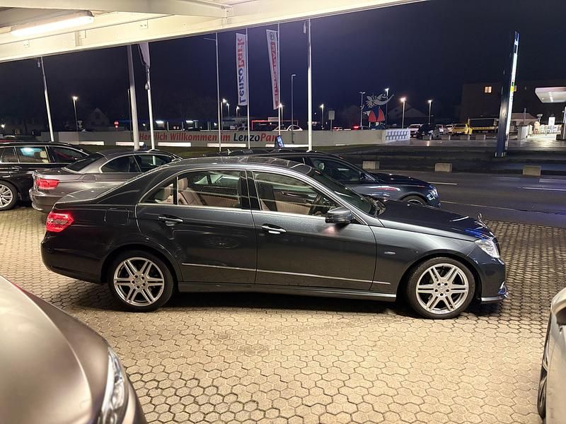 Gebraucht Mercedes E350 Avantgarde 265 PS (194 kW) 2011