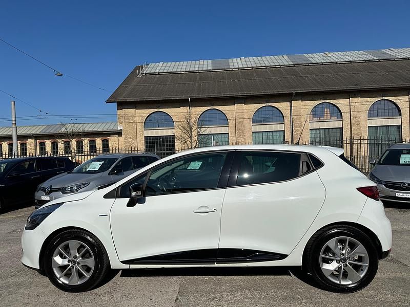 Gebraucht Renault Clio IV LIMITED 120 PS (88 kW) 2016