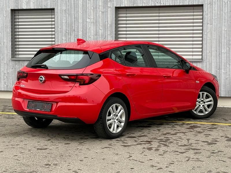 Gebraucht Opel Astra Enjoy 105 PS (77 kW) 2017