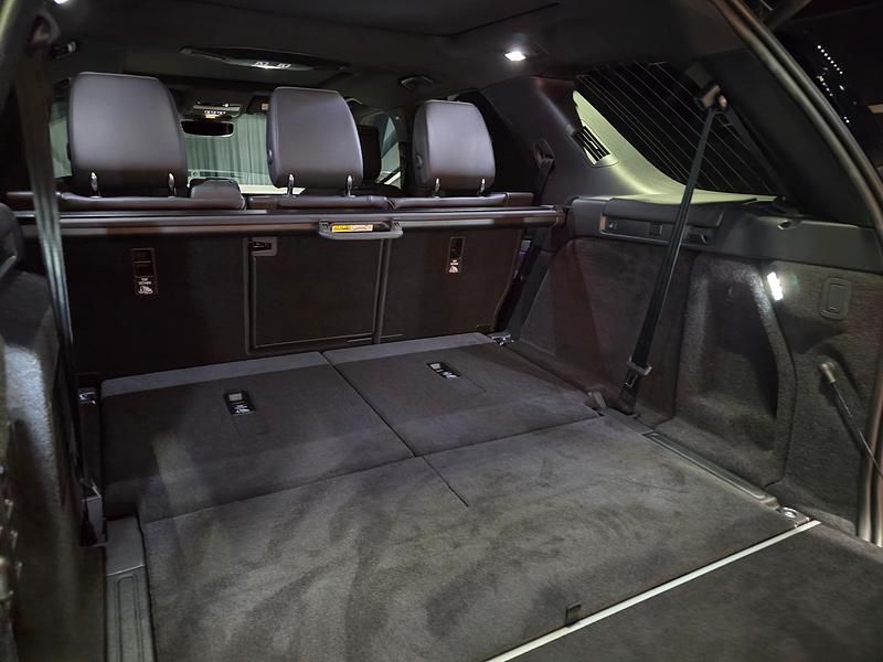 Neu Land Rover Discovery 5 349 PS (256 kW) 2026 Blau SUV