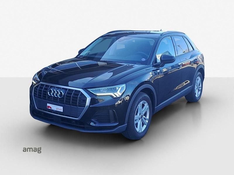 Gebraucht Audi Q3 Attraction 150 PS (110 kW) 2024 Mythosschwarz metallic SUV