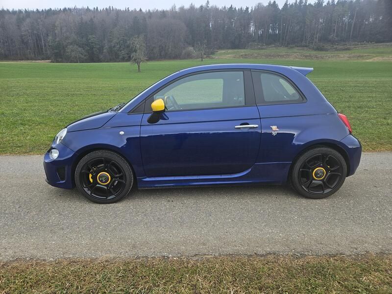 Blau Gebraucht 2021 Fiat 500 Abarth Kleinwagen | CHF 22’900 (Etwas zu teuer) - Bild 1/4