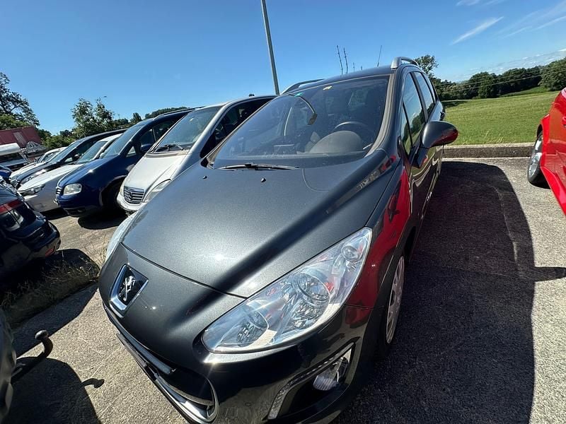 Gebraucht 2014 Peugeot 308 Allure Kombi | CHF 1’200 - Bild 1/4