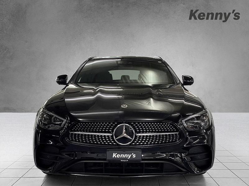 Gebraucht Mercedes E300 317 PS (233 kW) 2022 Schwarz Kombi