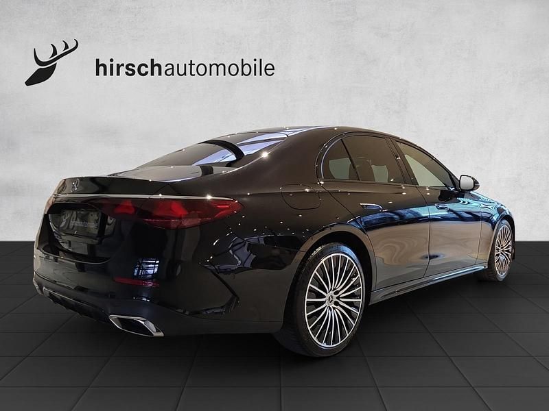 Gebraucht Mercedes E220 197 PS (144 kW) 2023 Schwarz Limousine