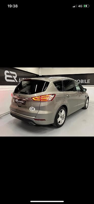 Gebraucht Ford S-MAX Titanium 180 PS (132 kW) 2015 Van / Kleinbus