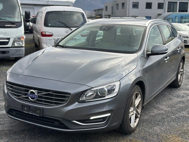 Gebraucht 2016 Volvo V60 Summum Kombi | CHF 6’800 - Bild 1/4
