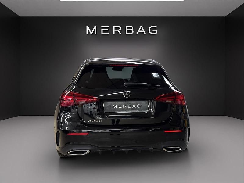 Neu Mercedes A200 Night 163 PS (119 kW) 2025 Schwarz Limousine