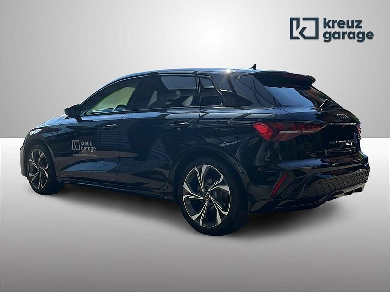 Gebraucht Audi A3 Attraction 150 PS (110 kW) 2024 Limousine